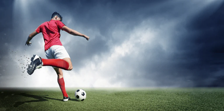 Football Training and the Role of Recovery Supplements